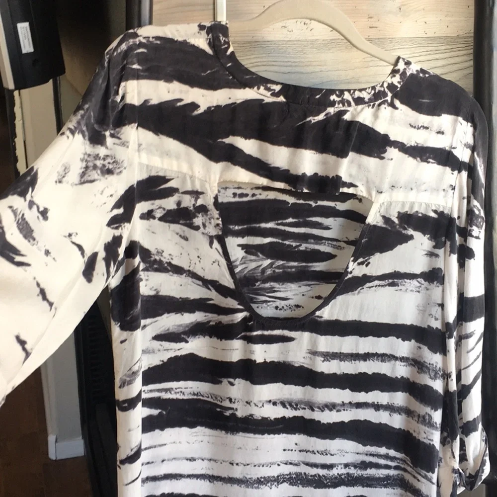 N:PHILANTHROPY Dress w Tie Bottom and Open Back - Picture 1 of 7